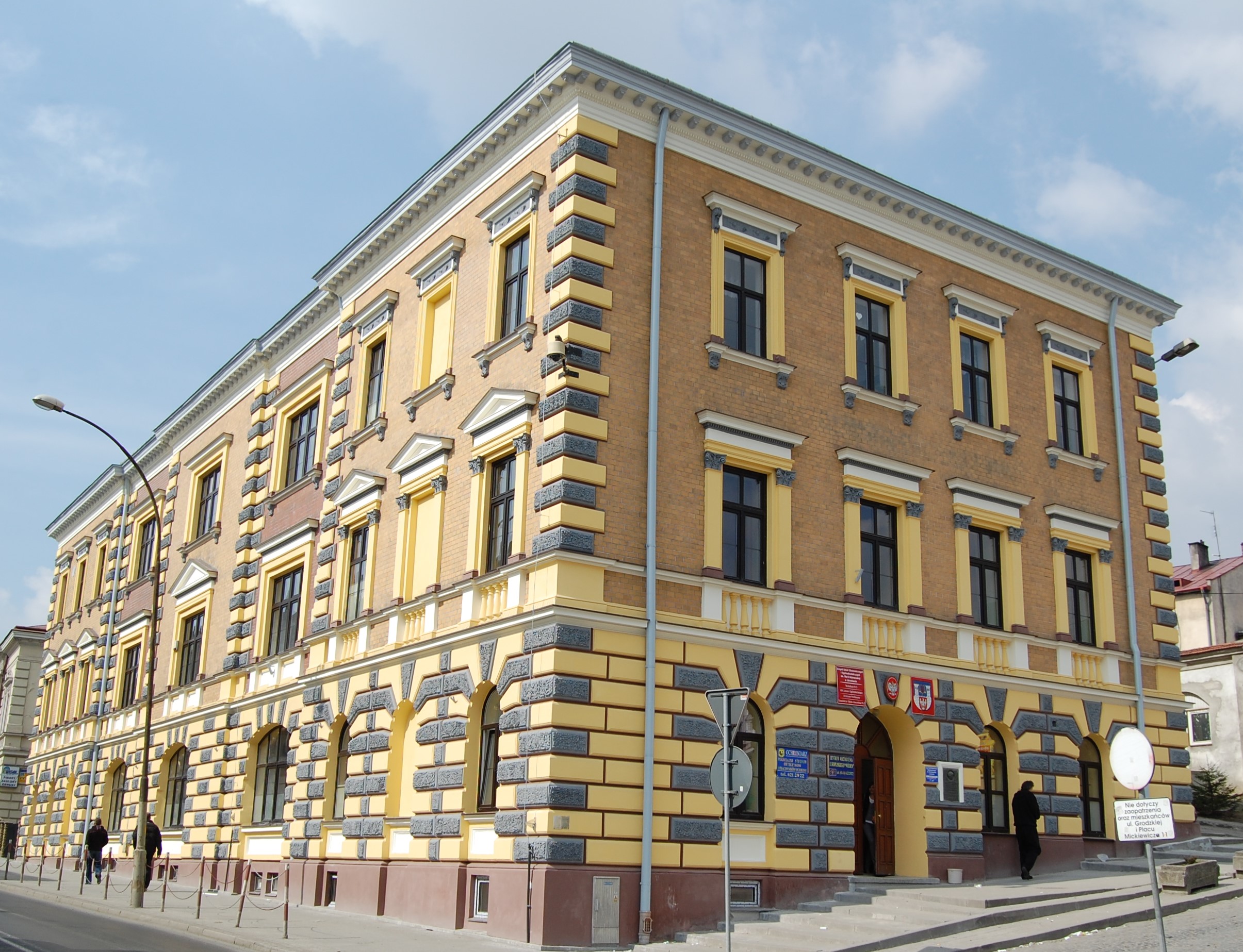 budynek szkoły ekonomik Jarosław
